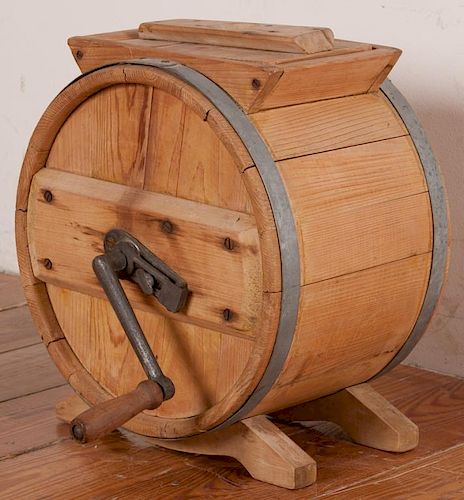 ANTIQUE BUTTER CHURNWooden churn