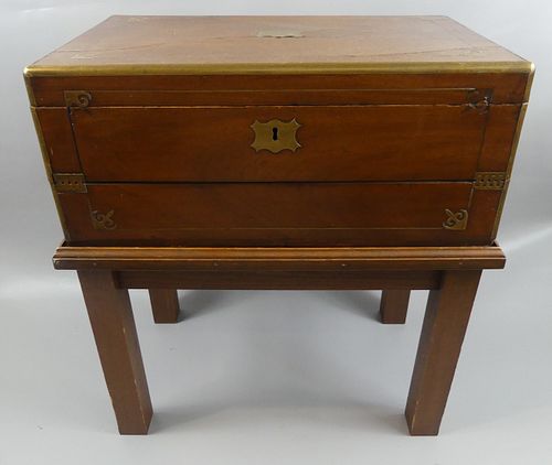 ANTIQUE CAMPHORWOOD DESK ON
