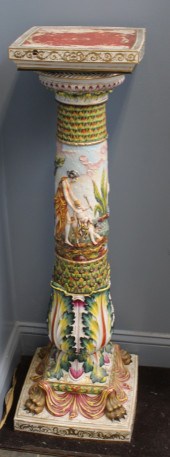 ANTIQUE CAPO DI MONTE PORCELAI