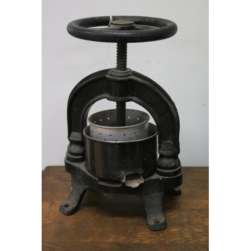 Antique cast iron duck or cider