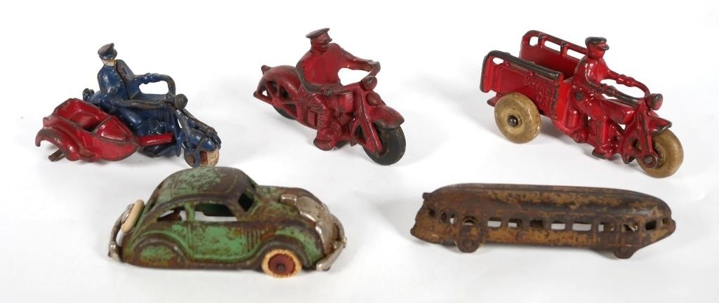 ANTIQUE CAST IRON TOYSLot of five
