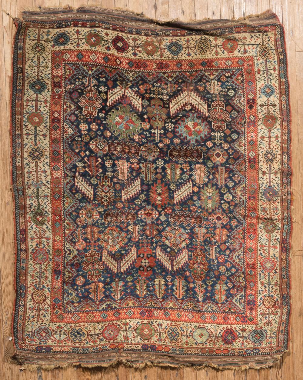 ANTIQUE CAUCASIAN CARPETAntique