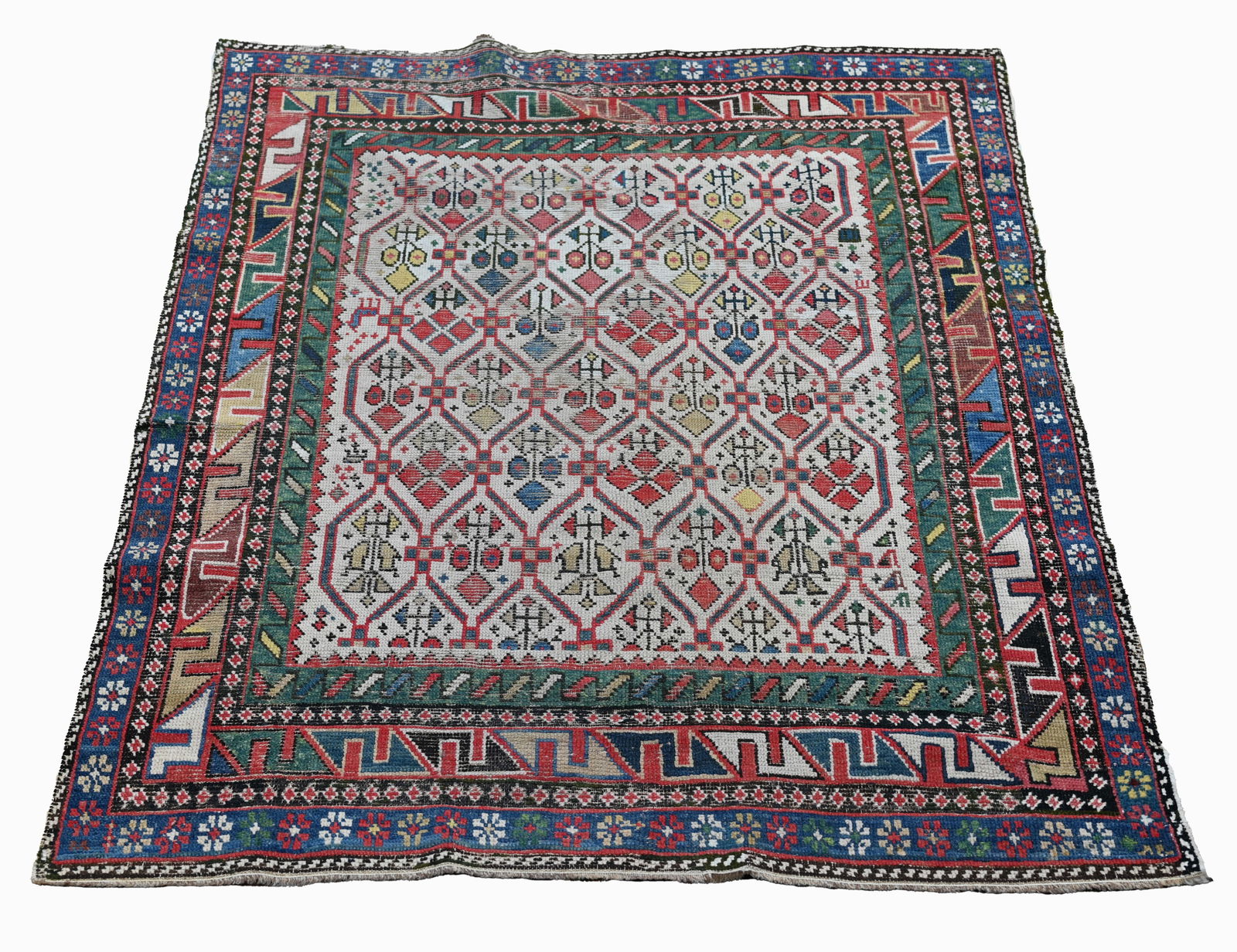 ANTIQUE CAUCASIAN DAGESTAN - 4'9" X