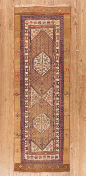 ANTIQUE CAUCASIAN RUNNERAntiqu