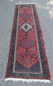 ANTIQUE CAUCASIAN RUNNERAntiqu