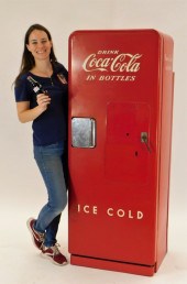 ANTIQUE CAVALIER COCA-COLA VEN