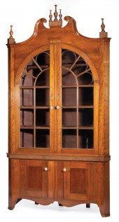 ANTIQUE CHERRYWOOD CORNER CABI