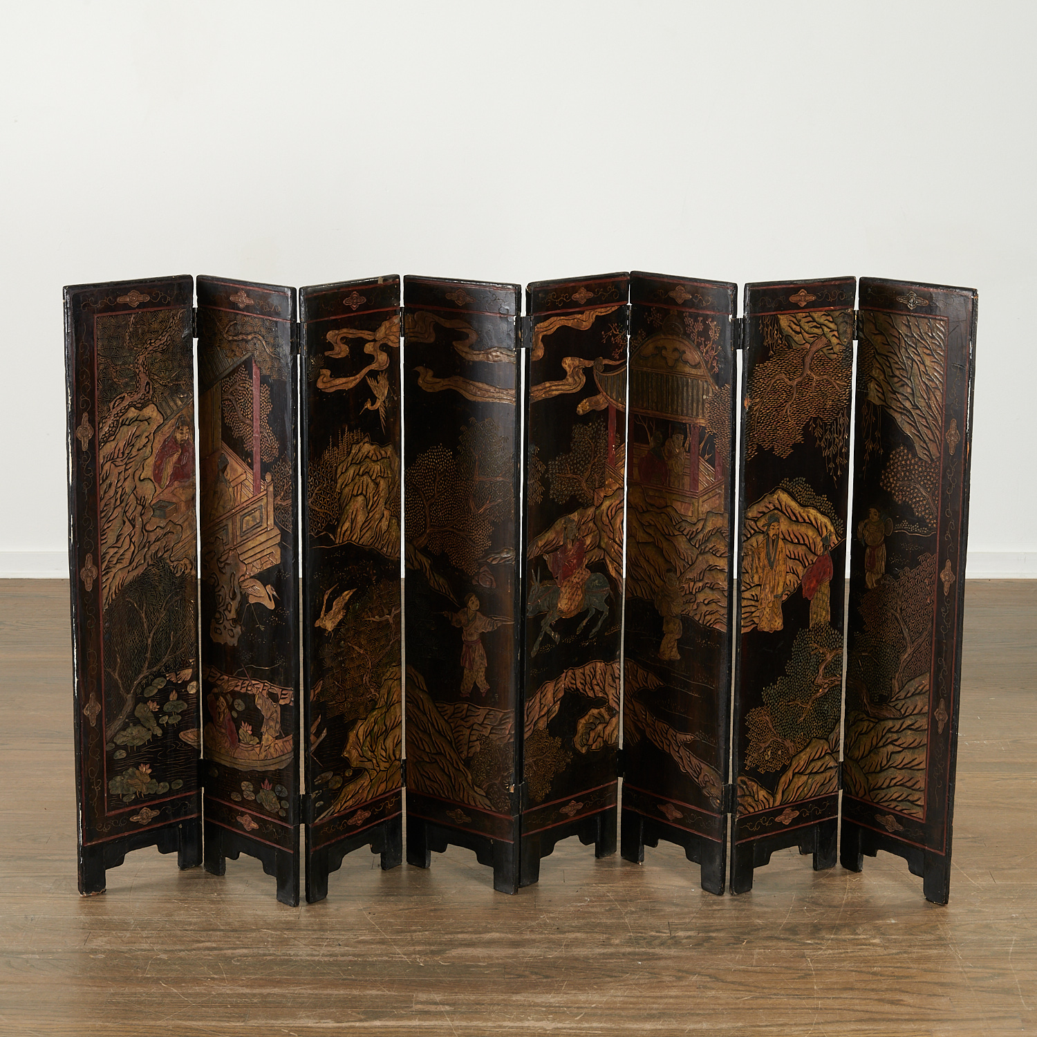 ANTIQUE CHINESE 8-PANEL LACQUER