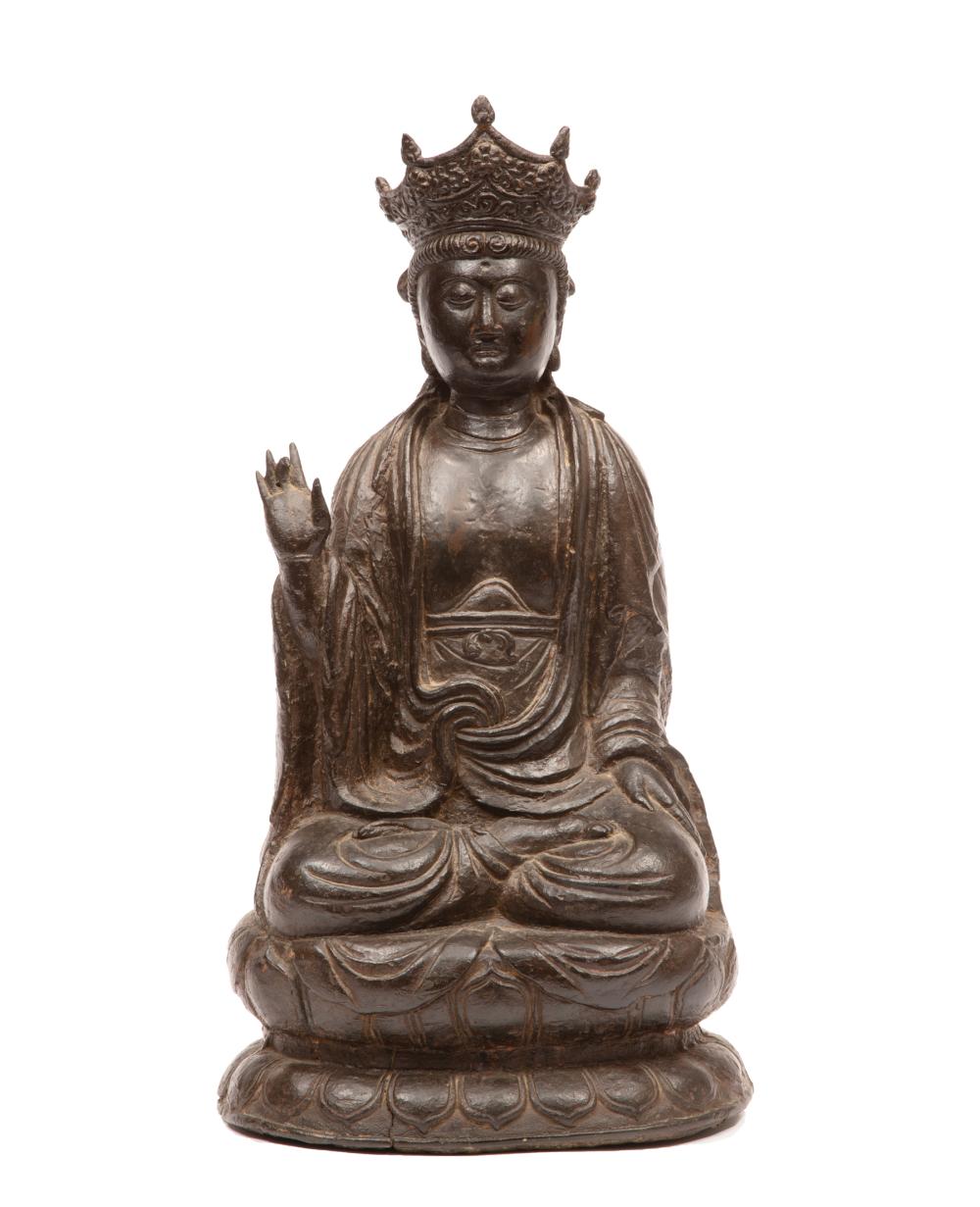 ANTIQUE CHINESE BRONZE FIGURE OF