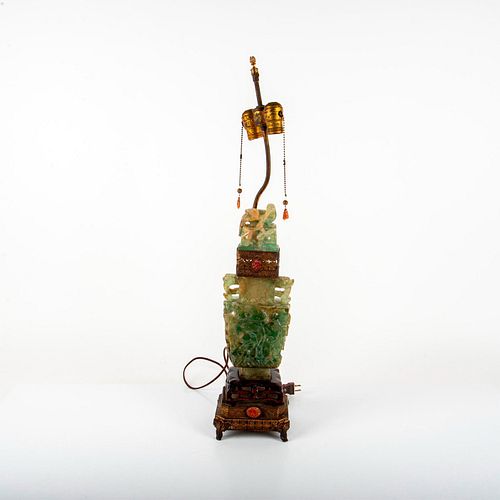 ANTIQUE CHINESE CARVED JADE VASE