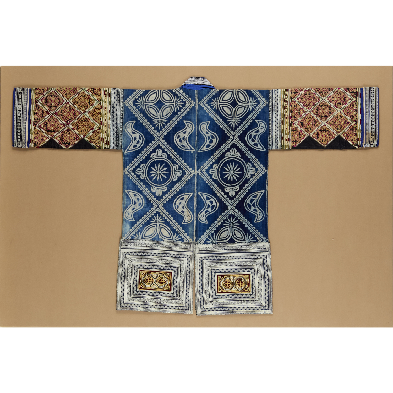 ANTIQUE CHINESE CHILD'S EMBROIDERED