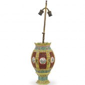ANTIQUE CHINESE FAMILLE JAUNE