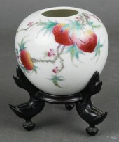 ANTIQUE CHINESE FAMILLE ROSE 1