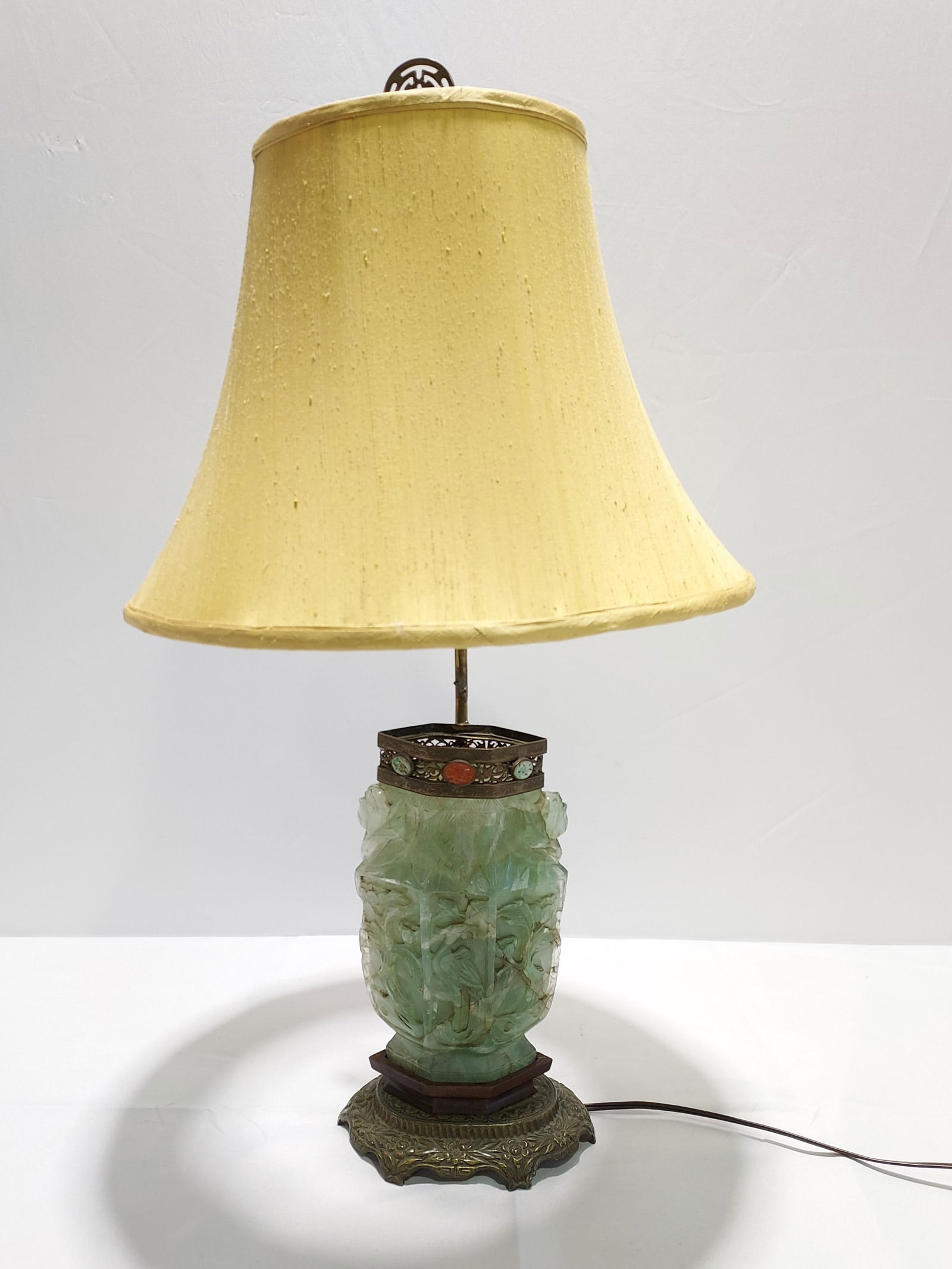ANTIQUE CHINESE GREEN QUARTZ CENSER