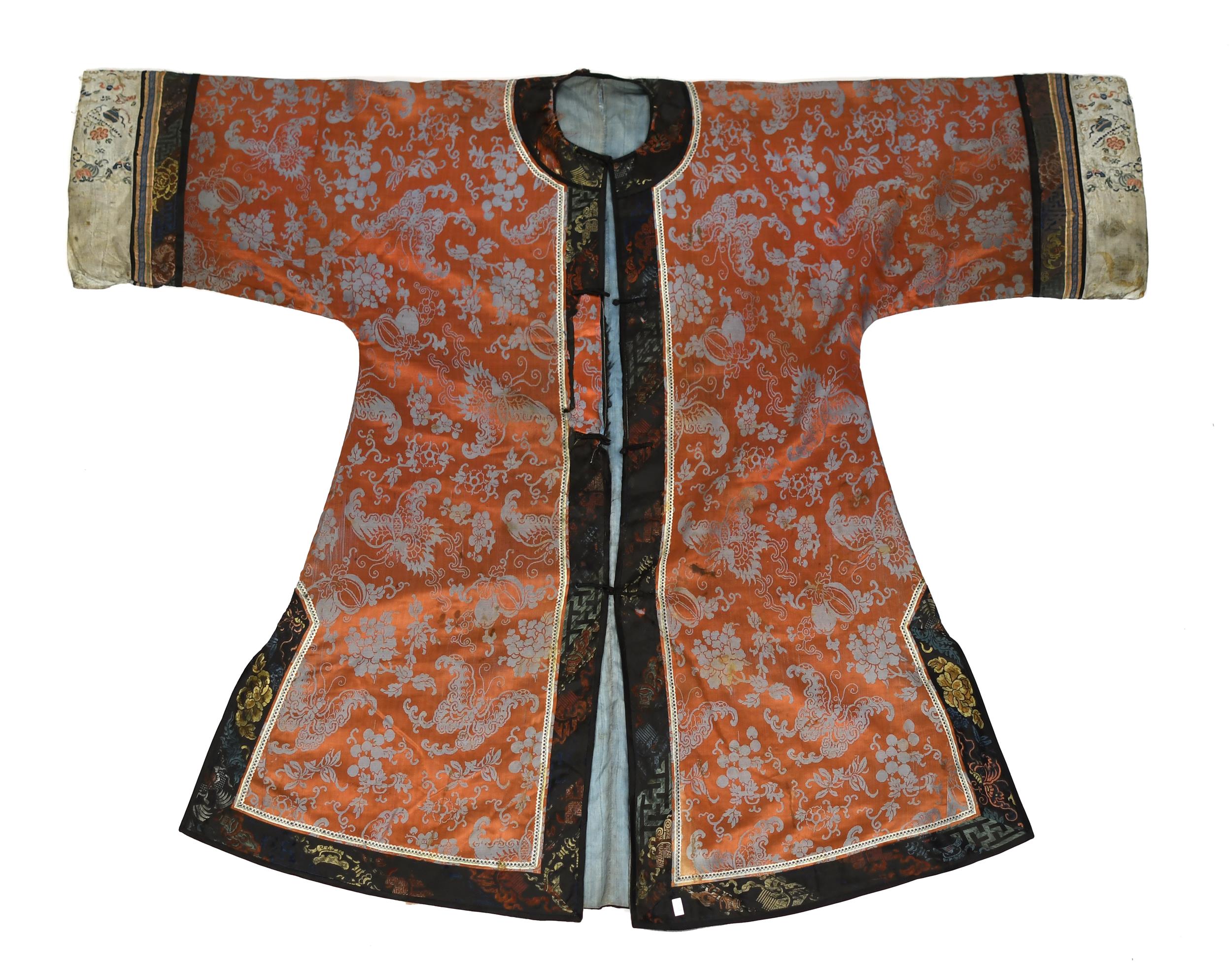 ANTIQUE CHINESE INFORMAL RED SILK