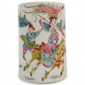 ANTIQUE CHINESE PORCELAIN BRUS