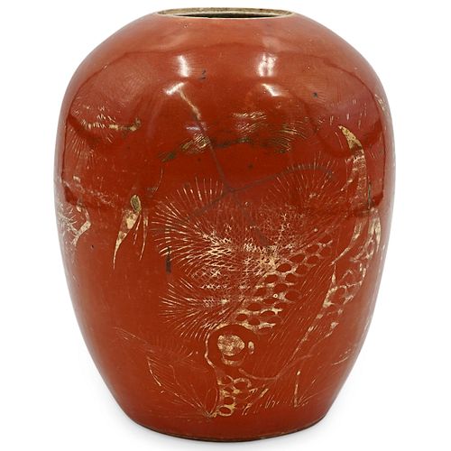 ANTIQUE CHINESE PORCELAIN URNAn