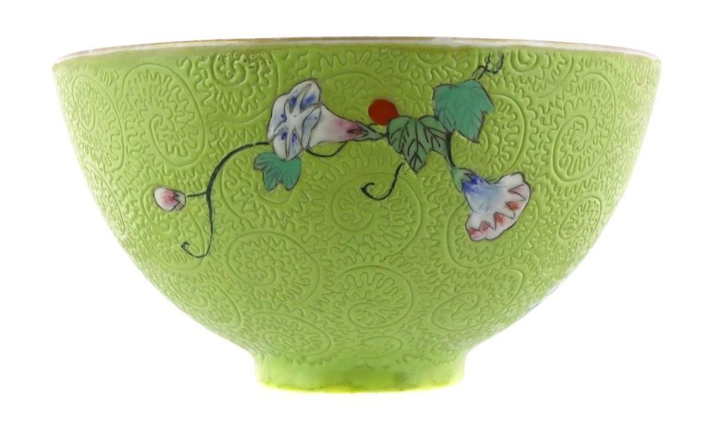 ANTIQUE CHINESE SGRAFFITO PORCELAIN