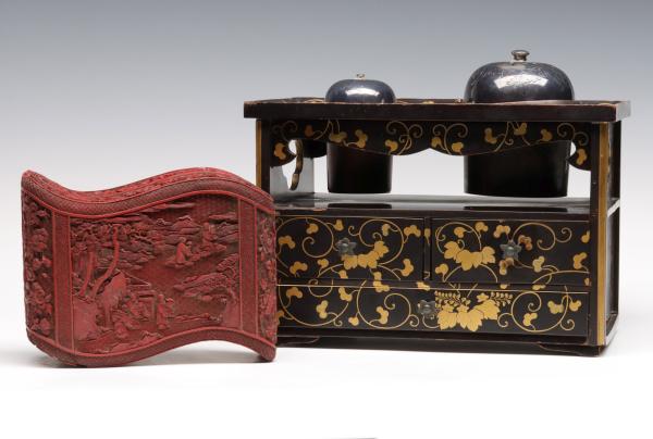 ANTIQUE CINNABAR BOX AND TABAKO BON