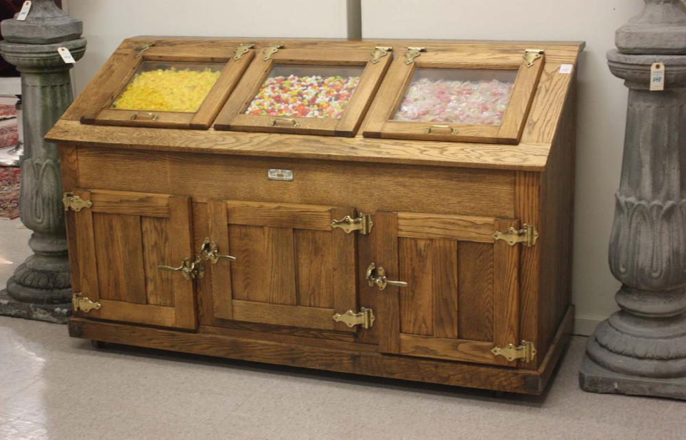 ANTIQUE COMMERCIAL OAK DISPLAY