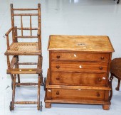 ANTIQUE CONVERTIBLE CHAIR; CHE