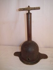 ANTIQUE COPPER DIVER PUMPAntiq