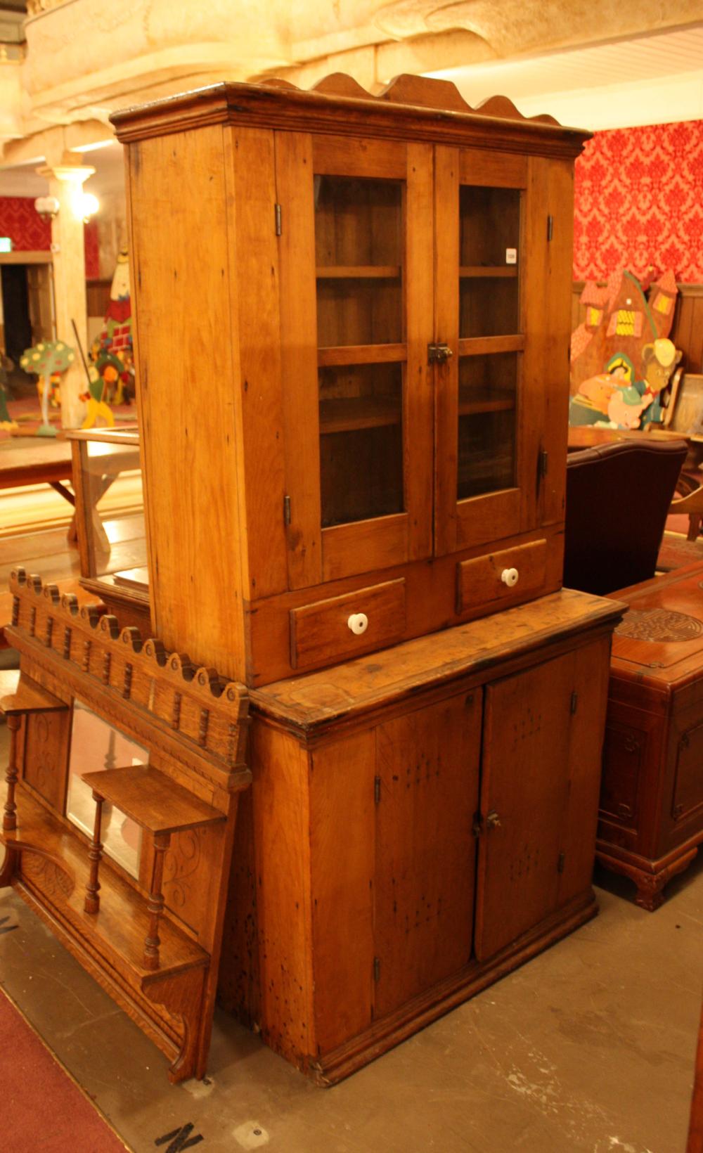 ANTIQUE COUNTRY KITCHEN CUPBOARD ON
