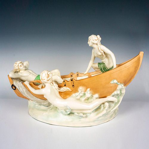 ANTIQUE CZECH CENTERPIECE VESSEL,