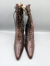 Antique dark brown leather lac