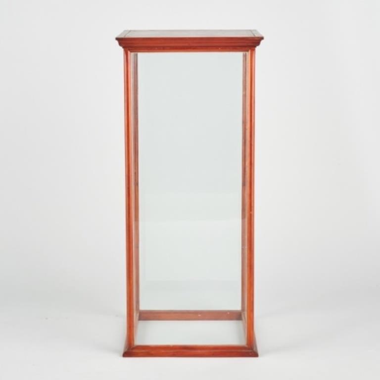 ANTIQUE DISPLAY CASEA good