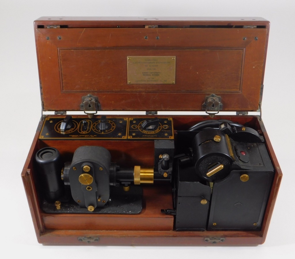ANTIQUE ELECTROCARDIOGRAPH