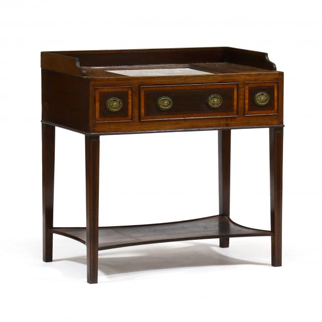 ANTIQUE ENGLISH HEPPLEWHITE STYLE
