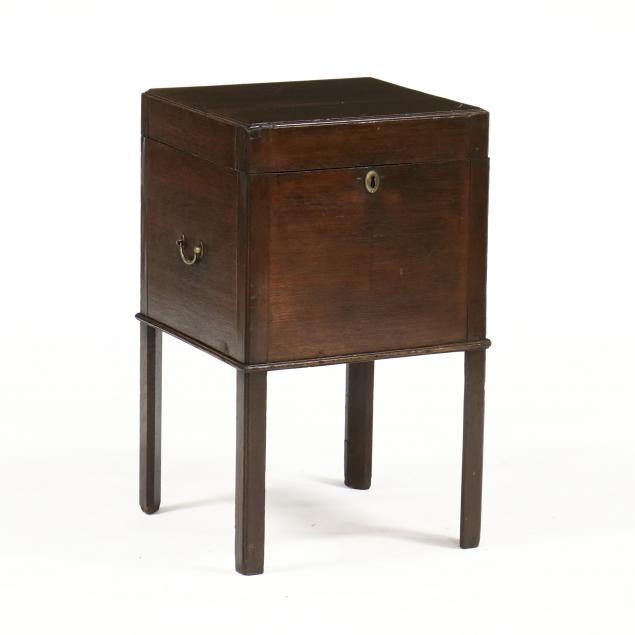 ANTIQUE ENGLISH OAK CELLARETTE WITH