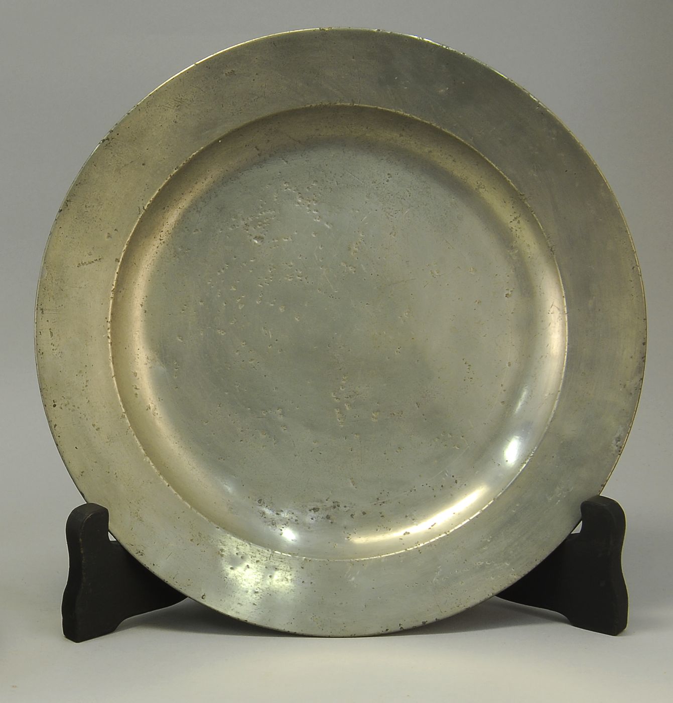 ANTIQUE ENGLISH PEWTER