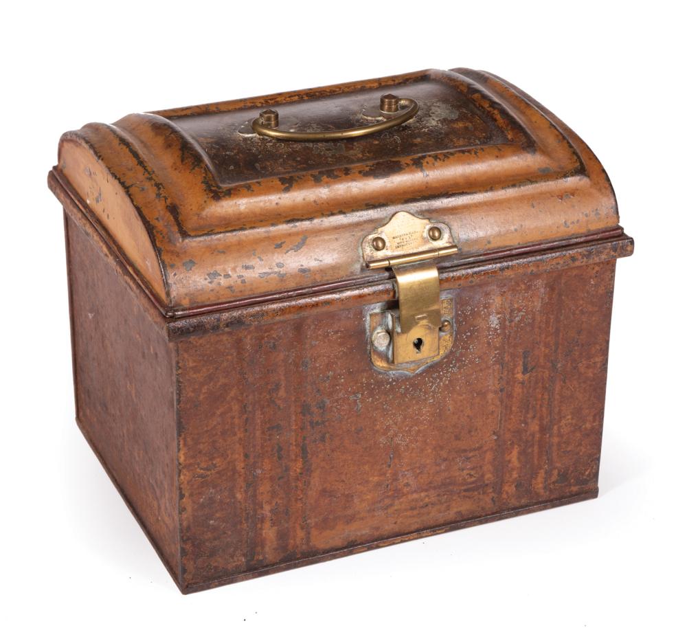 ANTIQUE ENGLISH TOLE BOXAntique