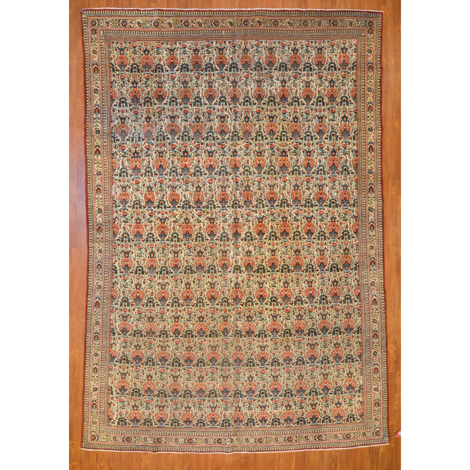 ANTIQUE FARAGHAN SAROUK RUG,