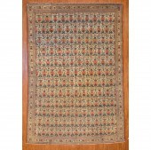 ANTIQUE FARAGHAN SAROUK RUG, P