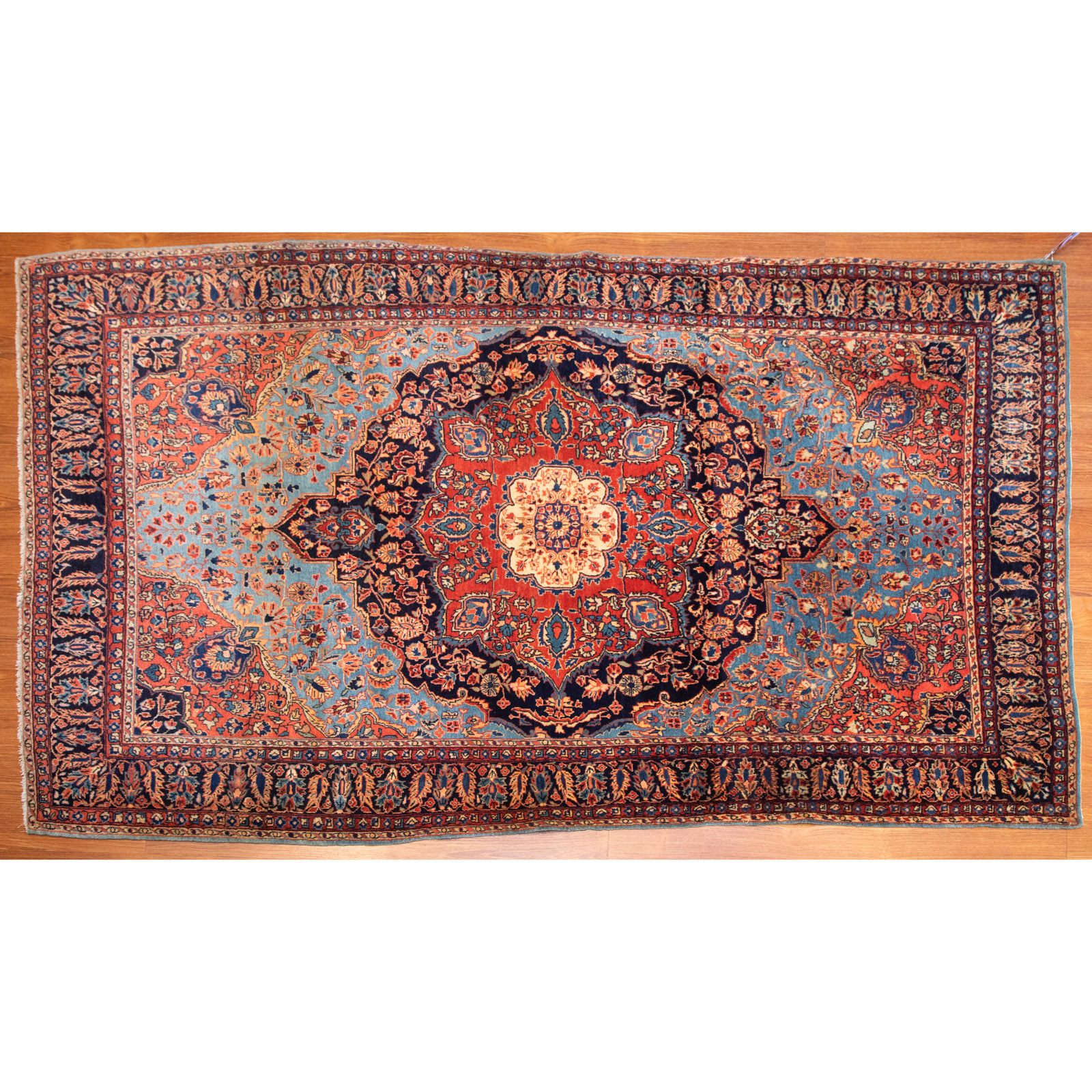 ANTIQUE FERAGHAN SAROUK RUG, 4.3