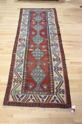 ANTIQUE & FINELY HAND MADE KIL