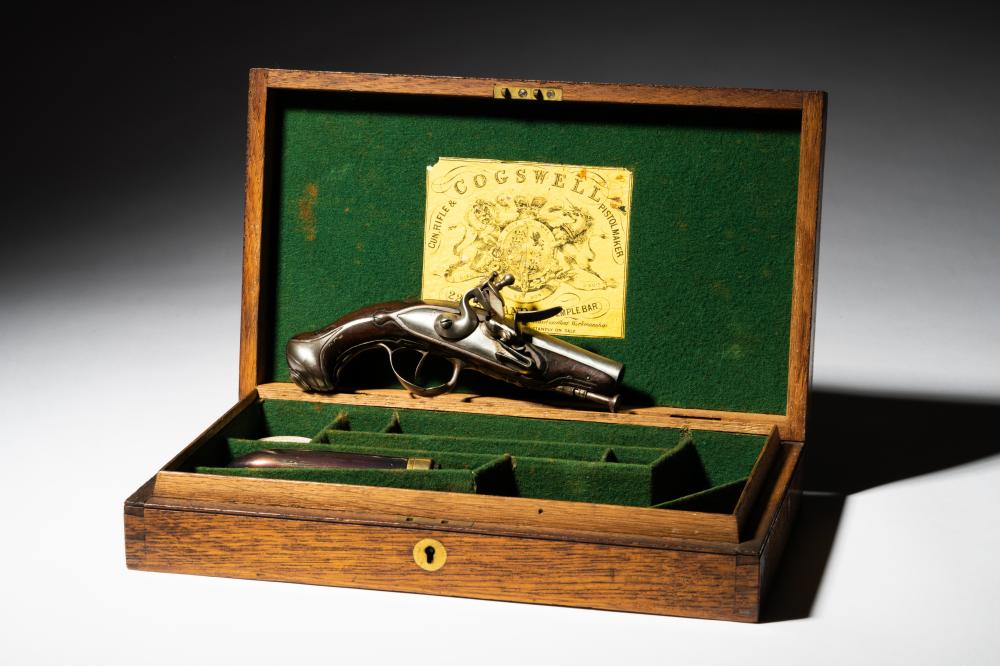 ANTIQUE FLINTLOCK PISTOL WITH