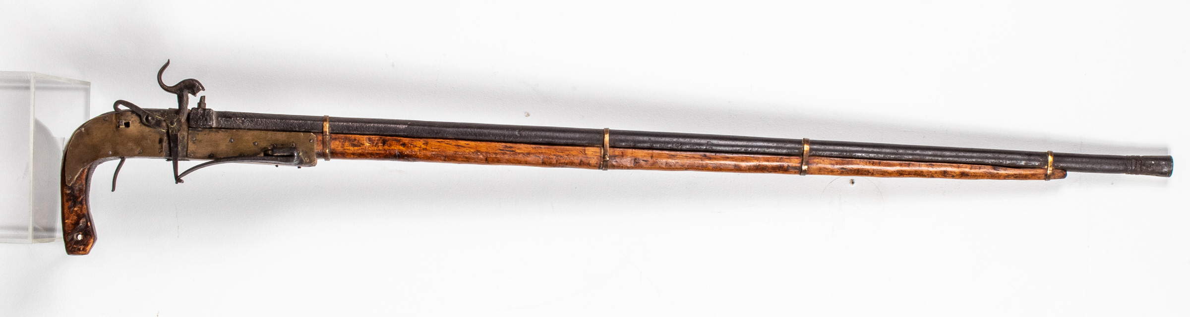 ANTIQUE FLINTLOCK RIFLE Antique