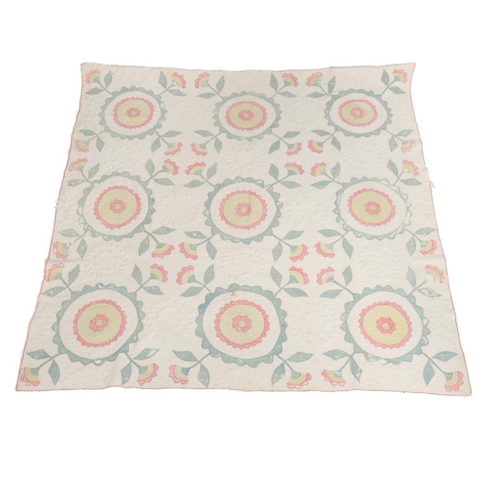 ANTIQUE FLOWER AND CIRCLE PATTERN
