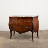 ANTIQUE FRENCH BOMBE CHEST WIT