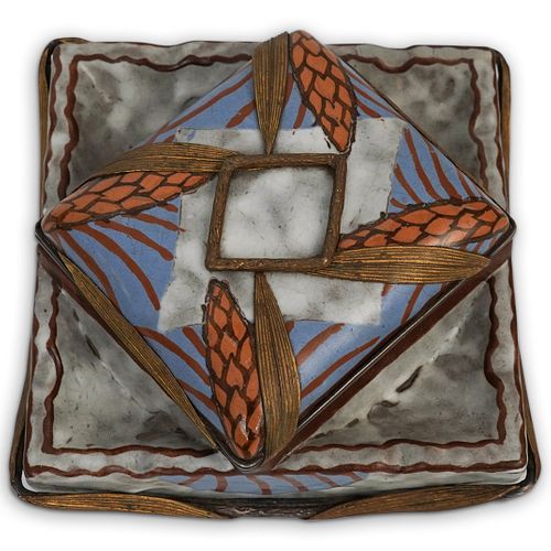 ANTIQUE FRENCH CERAMIC ASHTRAY