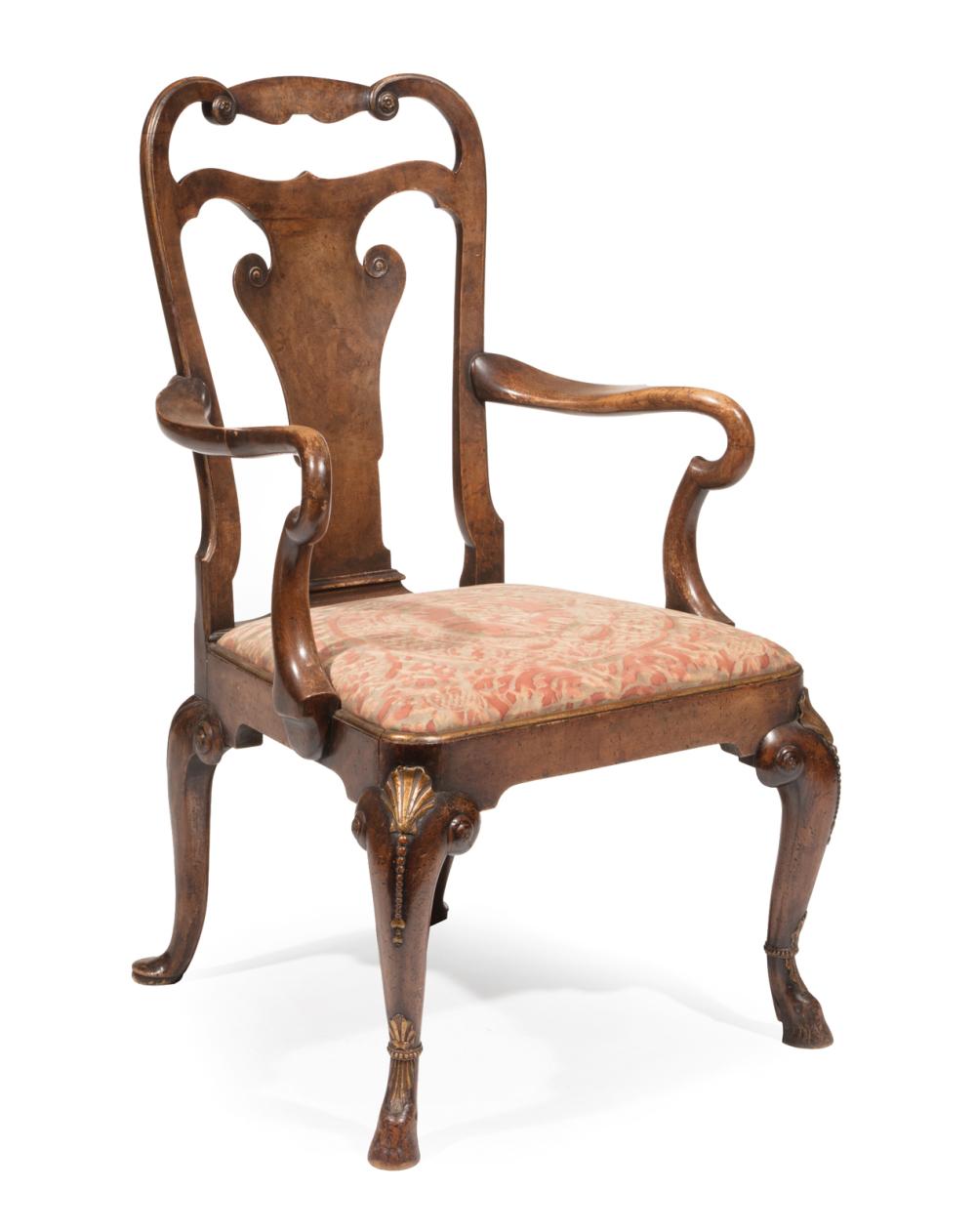 ANTIQUE GEORGIAN-STYLE CARVED