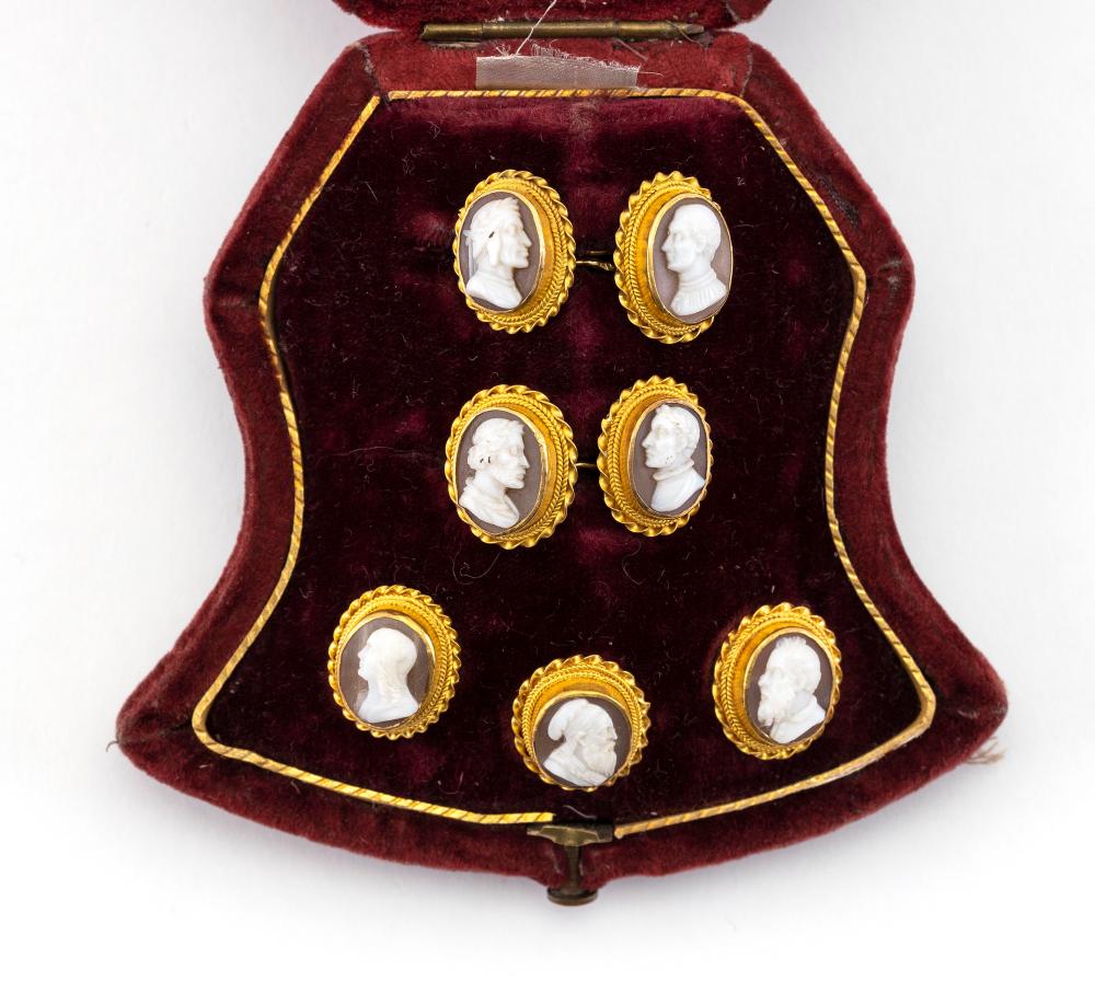 ANTIQUE GOLD AND SHELL CAMEO