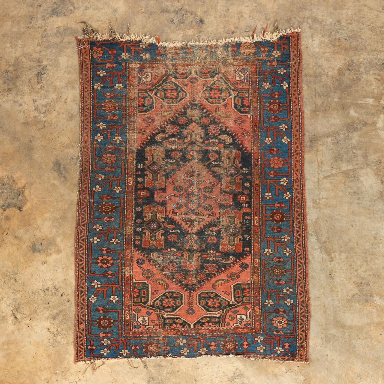 ANTIQUE HAMADAN CARPET, 5'2" X 3'5"