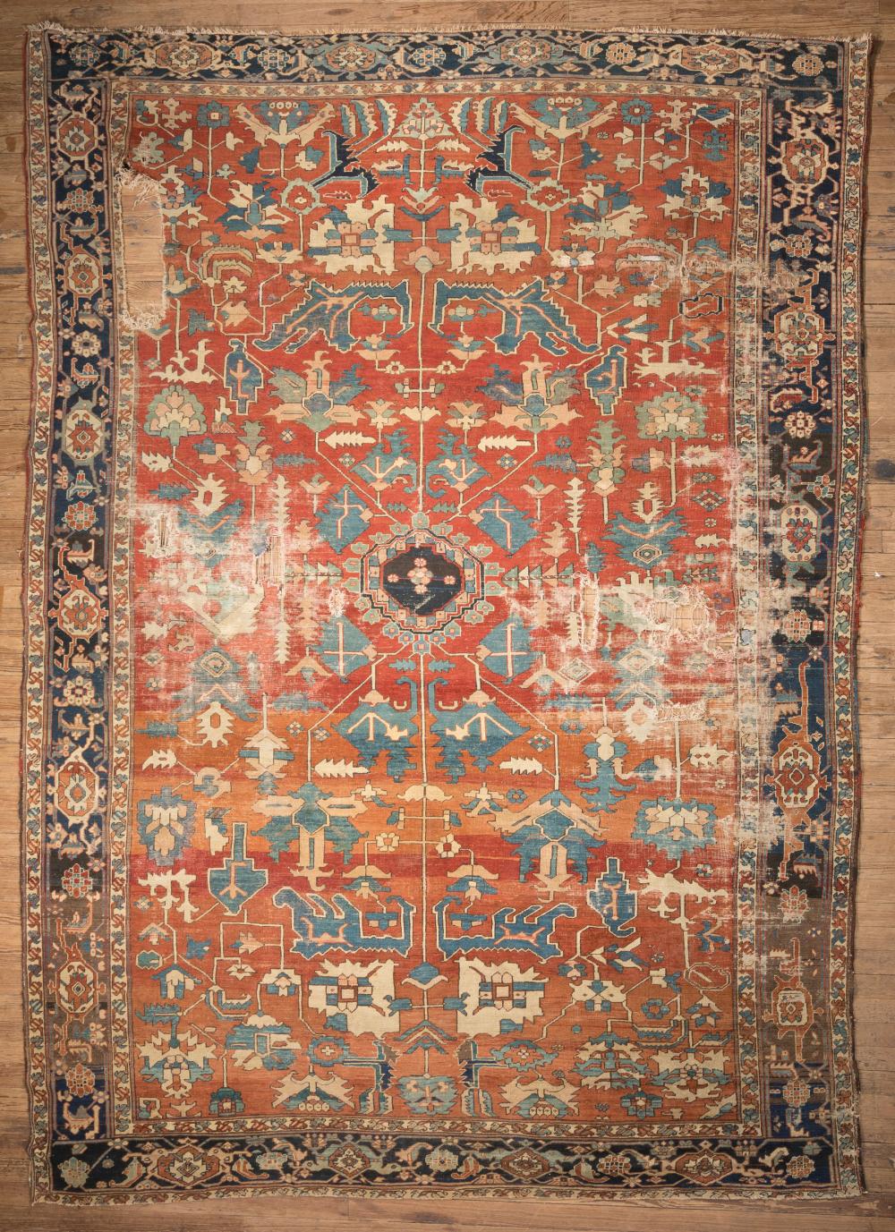 ANTIQUE HERIZ RUGAntique Heriz