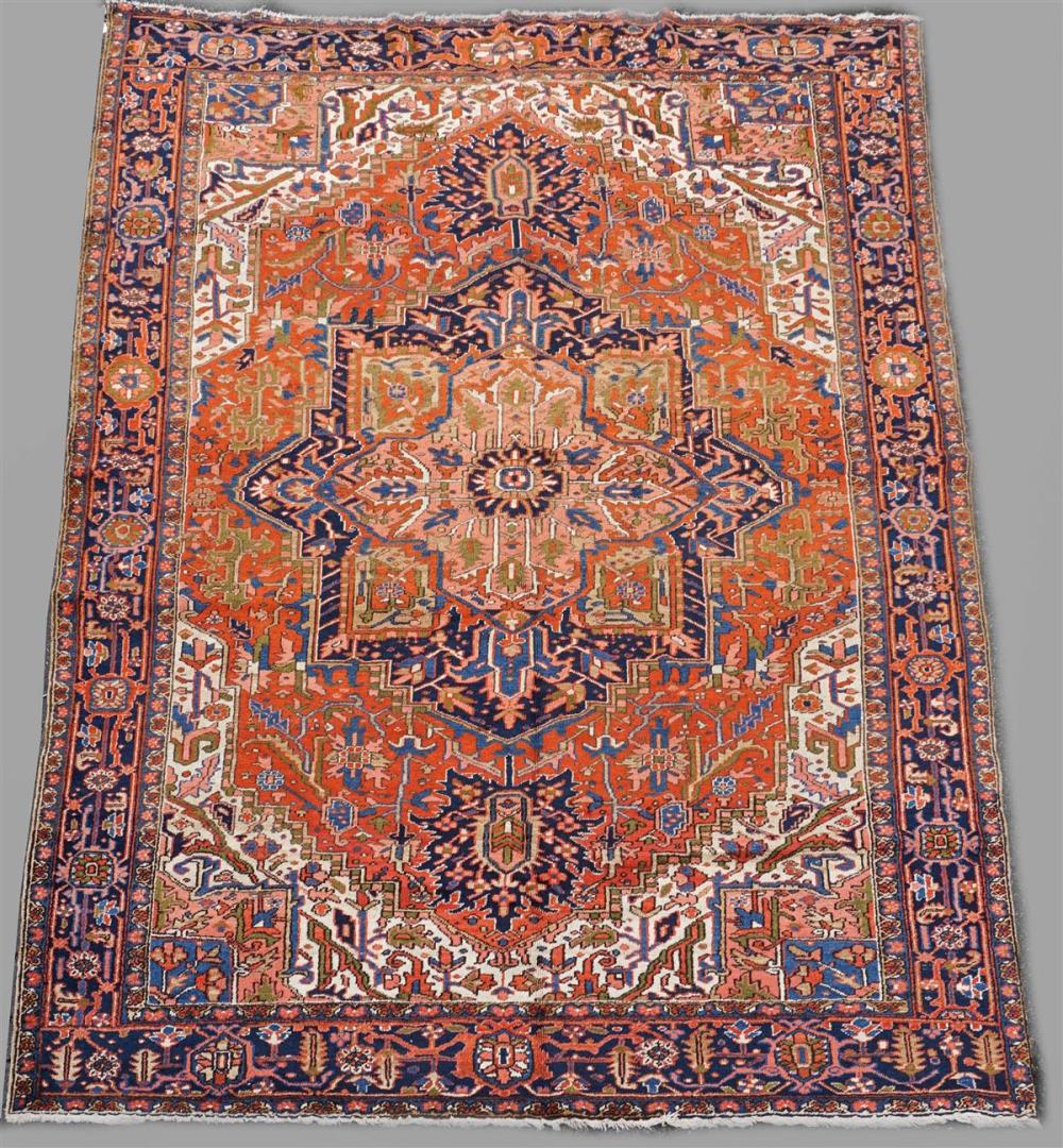 ANTIQUE HERIZ WOOL RUGANTIQUE HERIZ