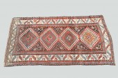 ANTIQUE HERIZ WOOL RUGWith fou